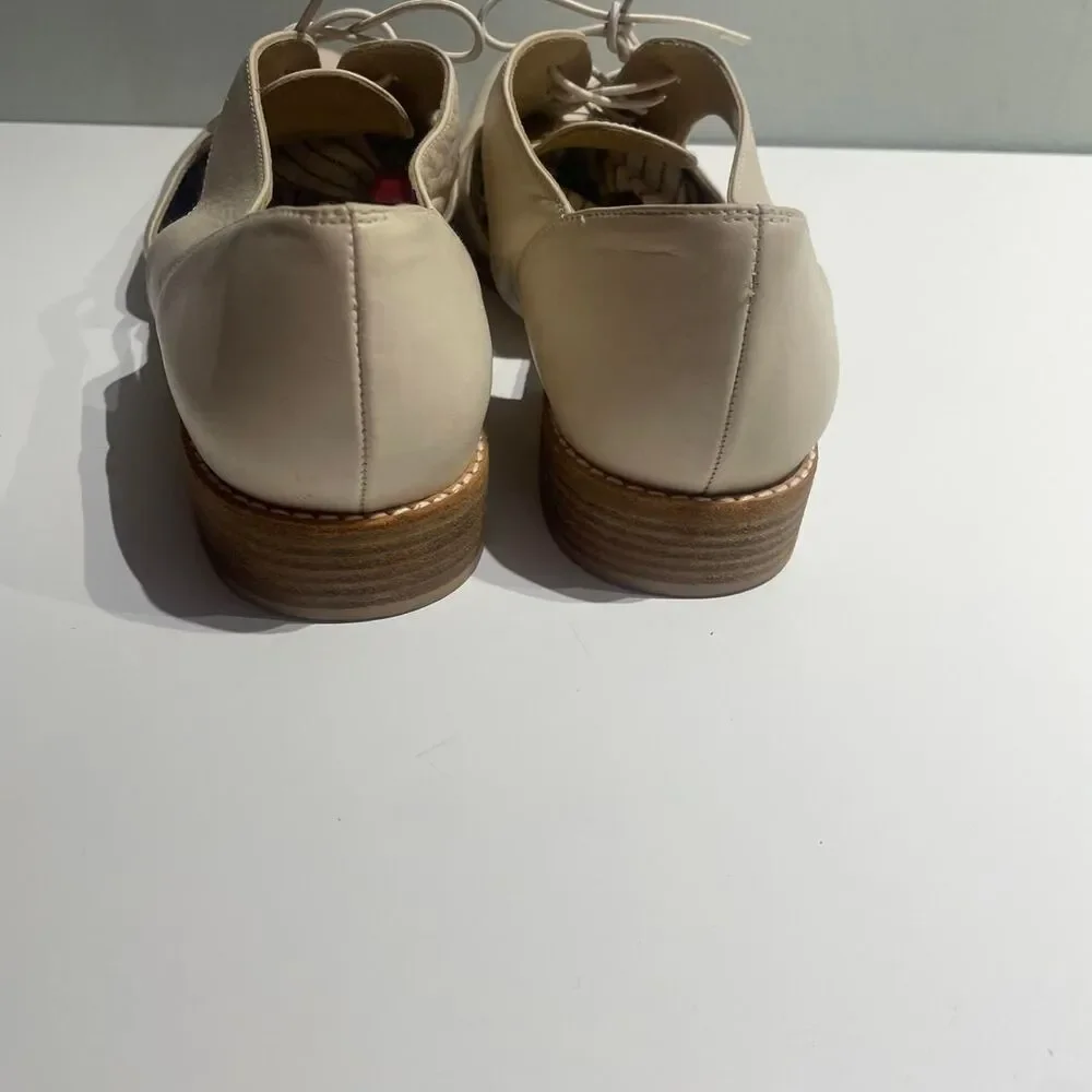 Stuart Weitzman Ivory Leather Manoman Oxford. lace Up Heeled Shoes Loafers